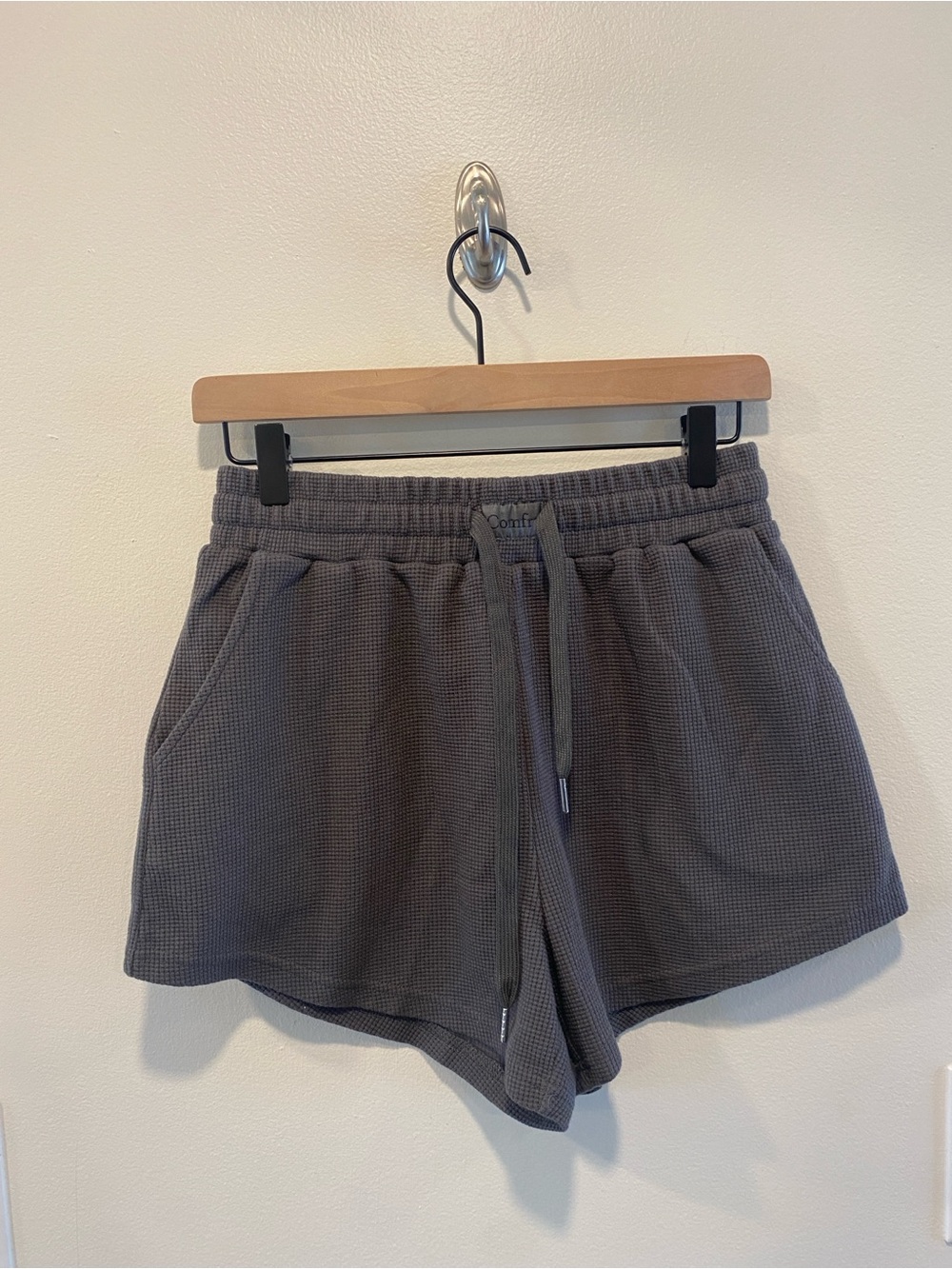 Comfrt womenâs waffle lounge short size medium gray cozy pockets relaxation